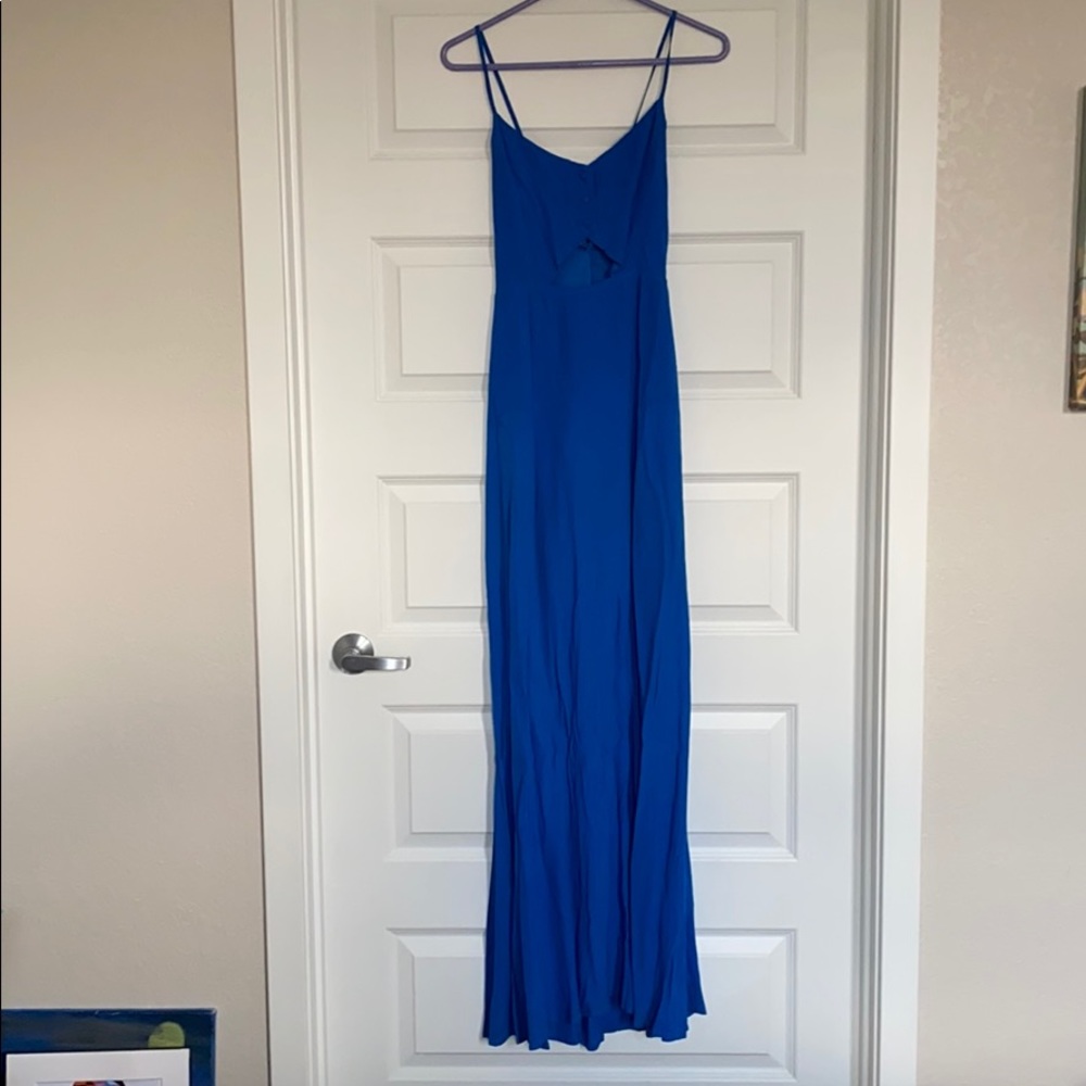 Blue maxi